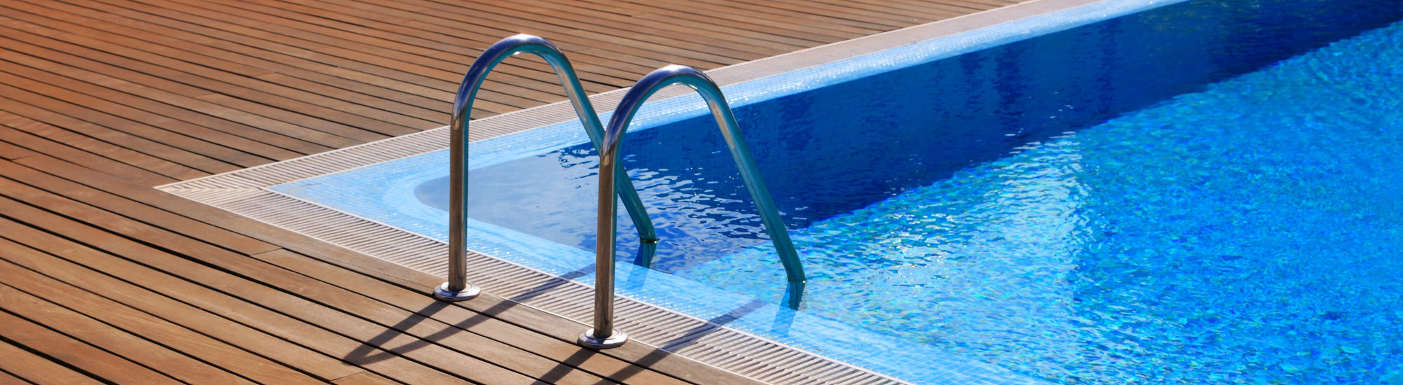 Swimming Pool with Pool Ladder